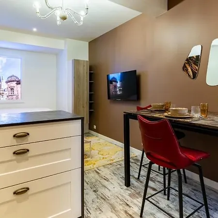 Le Bel Auguste - Quartier Antiquaires Apartamento *